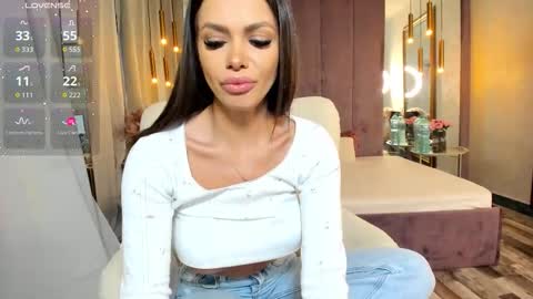 Snapshot of selena_reeves chatting on 14, 12, 2025 Selena online show from 14, 12, 2025