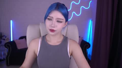 selenairis online show from 19, 11, 2025