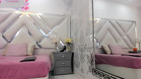 Snapshot of selenareyess chatting on 22, 10, 2025 Selena reyess online show from 22, 10, 2025