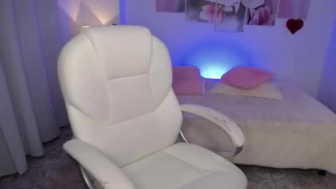 selene_rouse_ online show from 20, 2, 2026