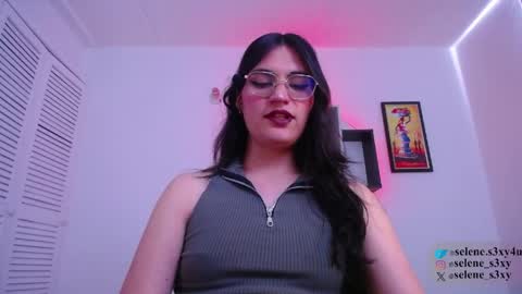 selene_s3xy online show from 22, 4, 2026