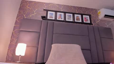 Snapshot of selene_tylor_ chatting on 14, 2, 2025 Selene online show from 14, 2, 2025