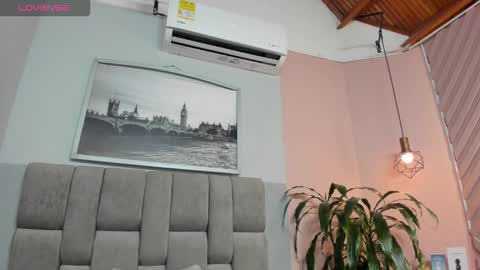 Snapshot of selene_tylor_ chatting on 27, 11, 2025 Selene online show from 27, 11, 2025