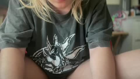 Snapshot of selenebaby chatting on 26, 2, 2025 Selene online show from 26, 2, 2025