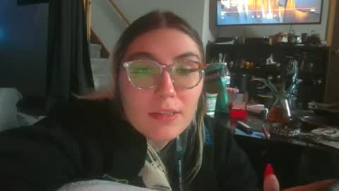 Snapshot of selenebaby chatting on 10, 3, 2025 Selene online show from 10, 3, 2025