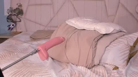 Selenee online show from 23, 2, 2025