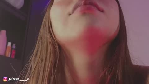 selene online show from 17, 2, 2025