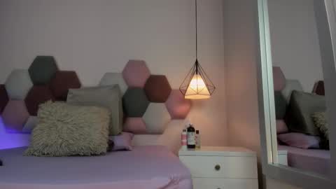 Selene Lujan online show from 22, 2, 2026