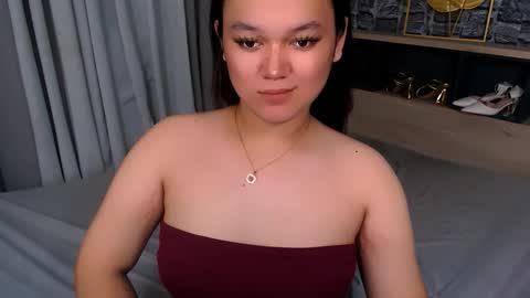 Snapshot of selenesantiago chatting on 13, 11, 2025 joan online show from 13, 11, 2025