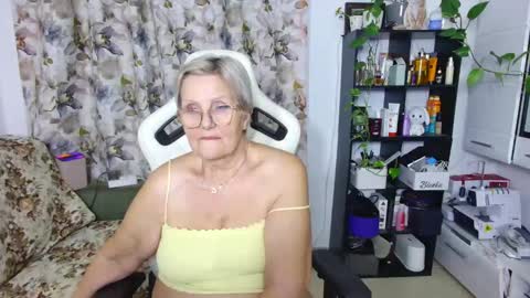 Selenna online show from 24, 2, 2025