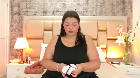 Snapshot of selennacooper chatting on 2, 12, 2025 Selenna Cooper online show from 2, 12, 2025