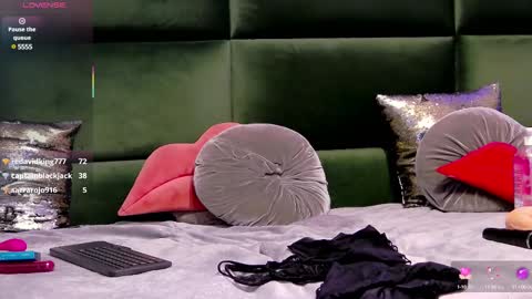 Snapshot of selensummer chatting on 11, 2, 2025 Selen online show from 11, 2, 2025