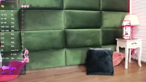 Snapshot of selensummer chatting on 25, 9, 2025 Selen online show from 25, 9, 2025