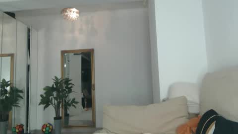 Snapshot of selinn11 chatting on 28, 10, 2025 Selin online show from 28, 10, 2025