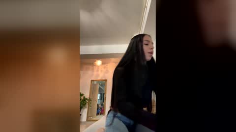 Snapshot of selinn11 chatting on 5, 12, 2025 Selin online show from 5, 12, 2025