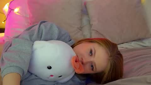 SelinSwarovski online show from 4, 3, 2025