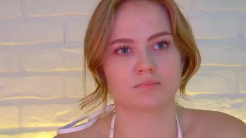 SelinSwarovski online show from 22, 9, 2025