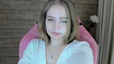 SelinSwarovski online show from 6, 10, 2025