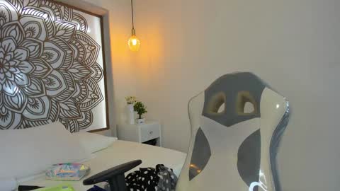 Snapshot of selket_ chatting on 7, 1, 2025 Selket online show from 7, 1, 2025