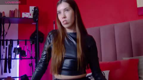 Snapshot of sellashine chatting on 7, 3, 2025 Nicole online show from 7, 3, 2025