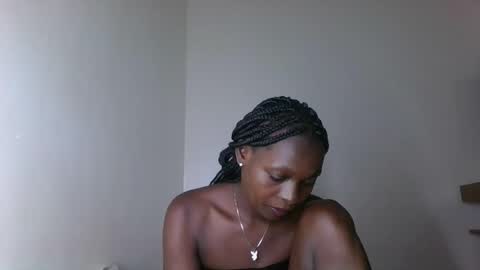 Snapshot of sellinprinces chatting on 3, 11, 2025 sellinprinces online show from 3, 11, 2025