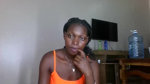 Snapshot of sellinprinces chatting on 3, 11, 2025 sellinprinces online show from 3, 11, 2025