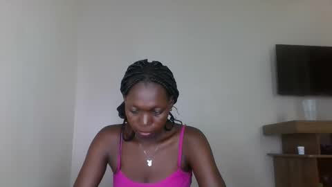 Snapshot of sellinprinces chatting on 4, 11, 2025 sellinprinces online show from 4, 11, 2025