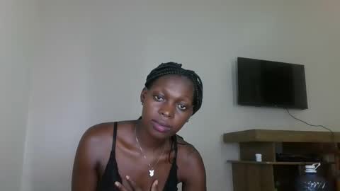 Snapshot of sellinprinces chatting on 5, 11, 2025 sellinprinces online show from 5, 11, 2025