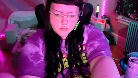 Goddess Ember online show from 28, 10, 2025