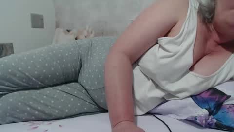 Snapshot of seniorita333 chatting on 14, 12, 2024 Lenna online show from 14, 12, 2024