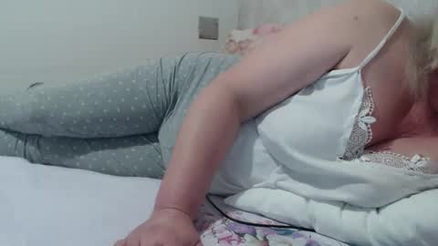 Snapshot of seniorita333 chatting on 3, 2, 2025 Lenna online show from 3, 2, 2025