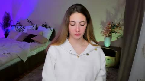 sensitiveheartt online show from 8, 9, 2025