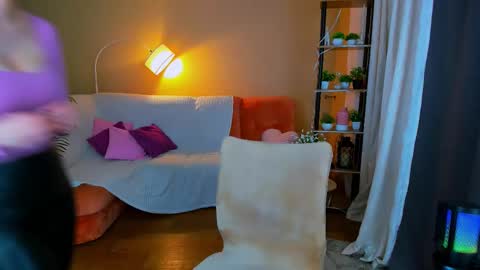 sensitiveheartt online show from 9, 11, 2025