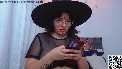 Snapshot of sensual_flame chatting on 27, 12, 2024 Camille and sophie online show from 27, 12, 2024