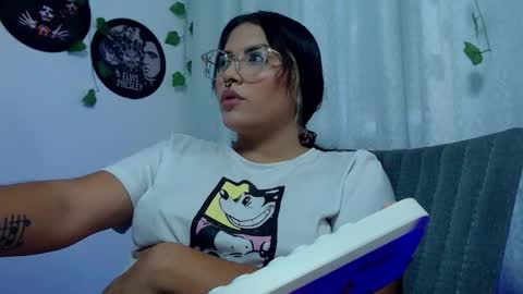 Snapshot of sensual_flame chatting on 20, 11, 2025 Camille and sophie online show from 20, 11, 2025