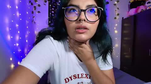 Snapshot of sensual_flame chatting on 29, 3, 2026 Camille and sophie online show from 29, 3, 2026