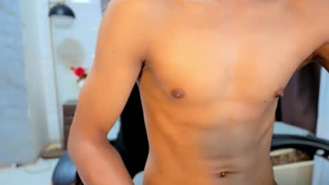 Snapshot of sensual_goergia chatting on 12, 9, 2025 sensual_goergia online show from 12, 9, 2025
