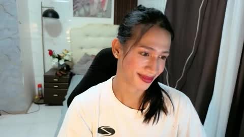 Snapshot of sensual_goergia chatting on 12, 10, 2025 sensual_goergia online show from 12, 10, 2025