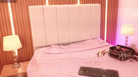 Snapshot of sensual_kim77 chatting on 5, 6, 2026 Sensual Kim77 online show from 5, 6, 2026