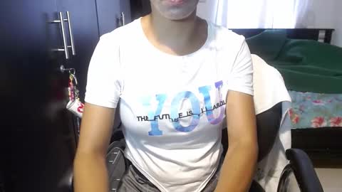 Snapshot of sensual_natalie chatting on 25, 12, 2024 sensual_natalie online show from 25, 12, 2024