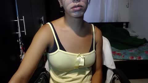 Snapshot of sensual_natalie chatting on 30, 12, 2024 sensual_natalie online show from 30, 12, 2024
