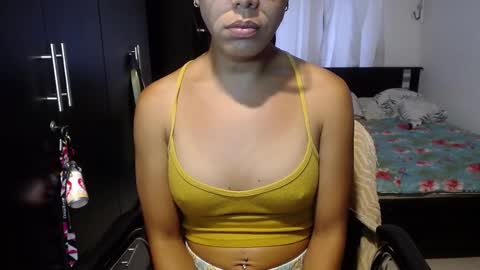 Snapshot of sensual_natalie chatting on 3, 1, 2025 sensual_natalie online show from 3, 1, 2025