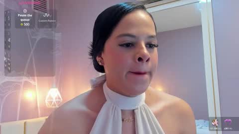Snapshot of sensual_sophie_ chatting on 11, 10, 2025 Sophie online show from 11, 10, 2025