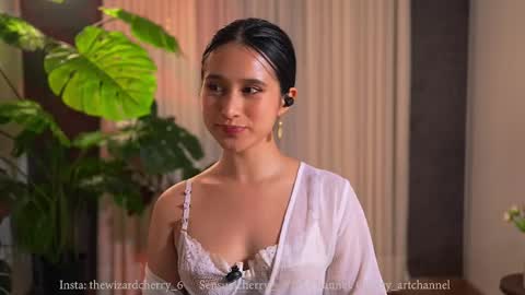 Snapshot of sensualcherry_ chatting on 30, 4, 2026 Maria- OF sensual bee online show from 30, 4, 2026
