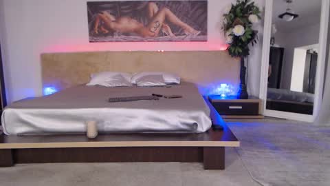 Snapshot of sensualhallie chatting on 17, 12, 2024 Hallie online show from 17, 12, 2024