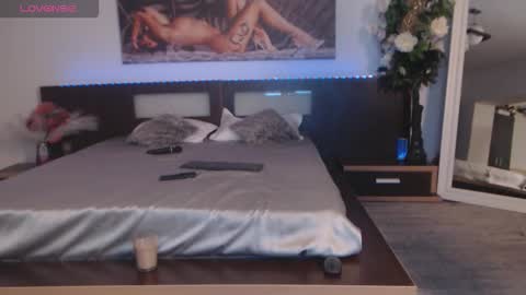 Snapshot of sensualhallie chatting on 27, 11, 2025 Hallie online show from 27, 11, 2025