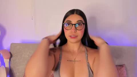 sensualhaven_ online show from 4, 3, 2025