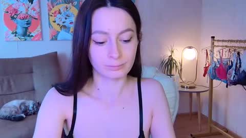 Snapshot of sensuallucy233 chatting on 18, 11, 2025 sensuallucy233 online show from 18, 11, 2025