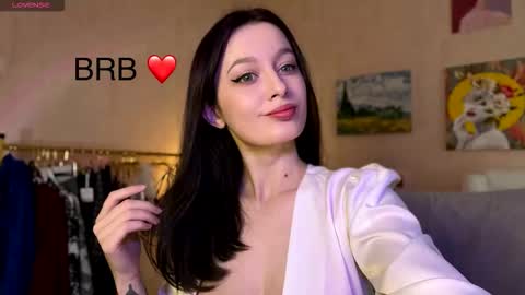 sensuallucy233 online show from 17, 12, 2025