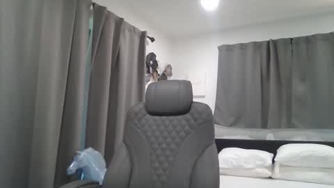 Snapshot of senyai40 chatting on 16, 10, 2025 senyai40 online show from 16, 10, 2025